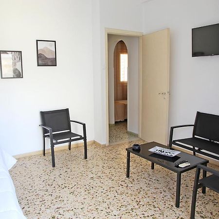 Renata Room By The Sea Near Airport Artemida  Luaran gambar